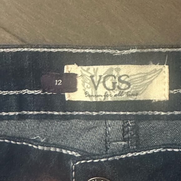 Capris - Picture 1 of 2